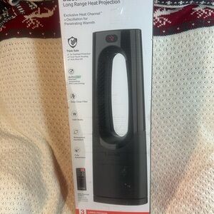 Lasko Black Long Range Heat Projector